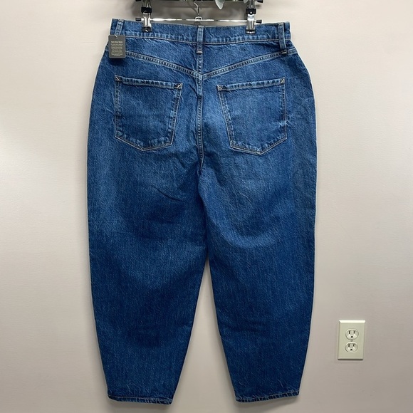NWT a.n.a. Highest Rise Balloon Jean Dark Wash Denim Tapered Leg 12 - Picture 4 of 16